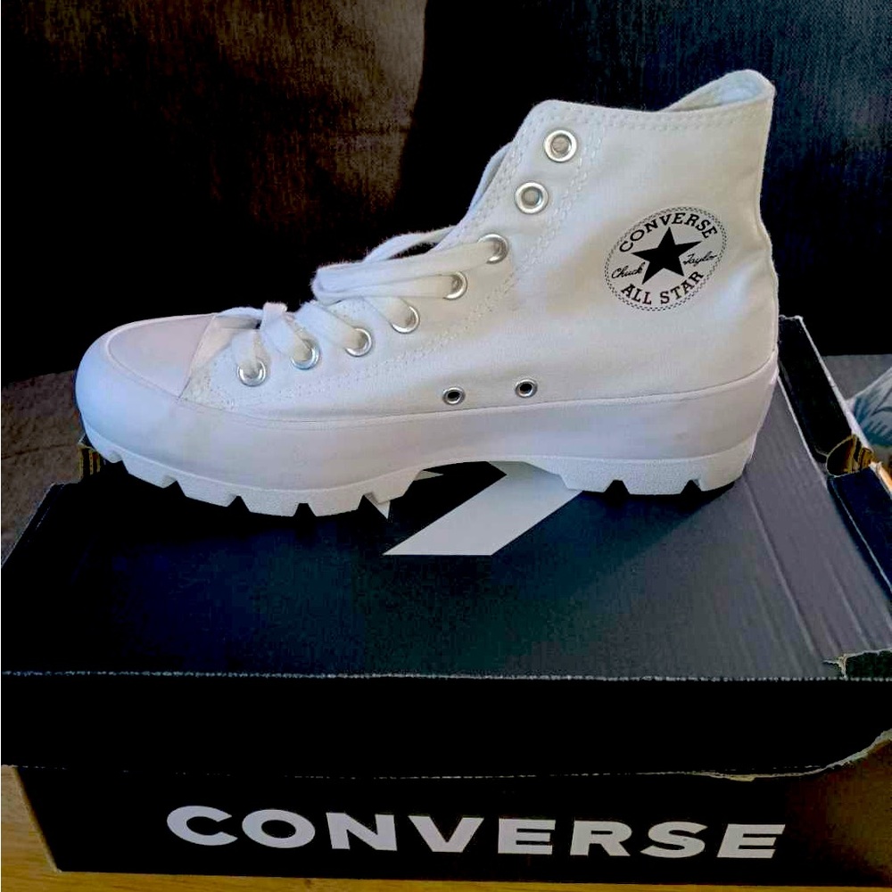 Converse CTAS Lugged High Tops